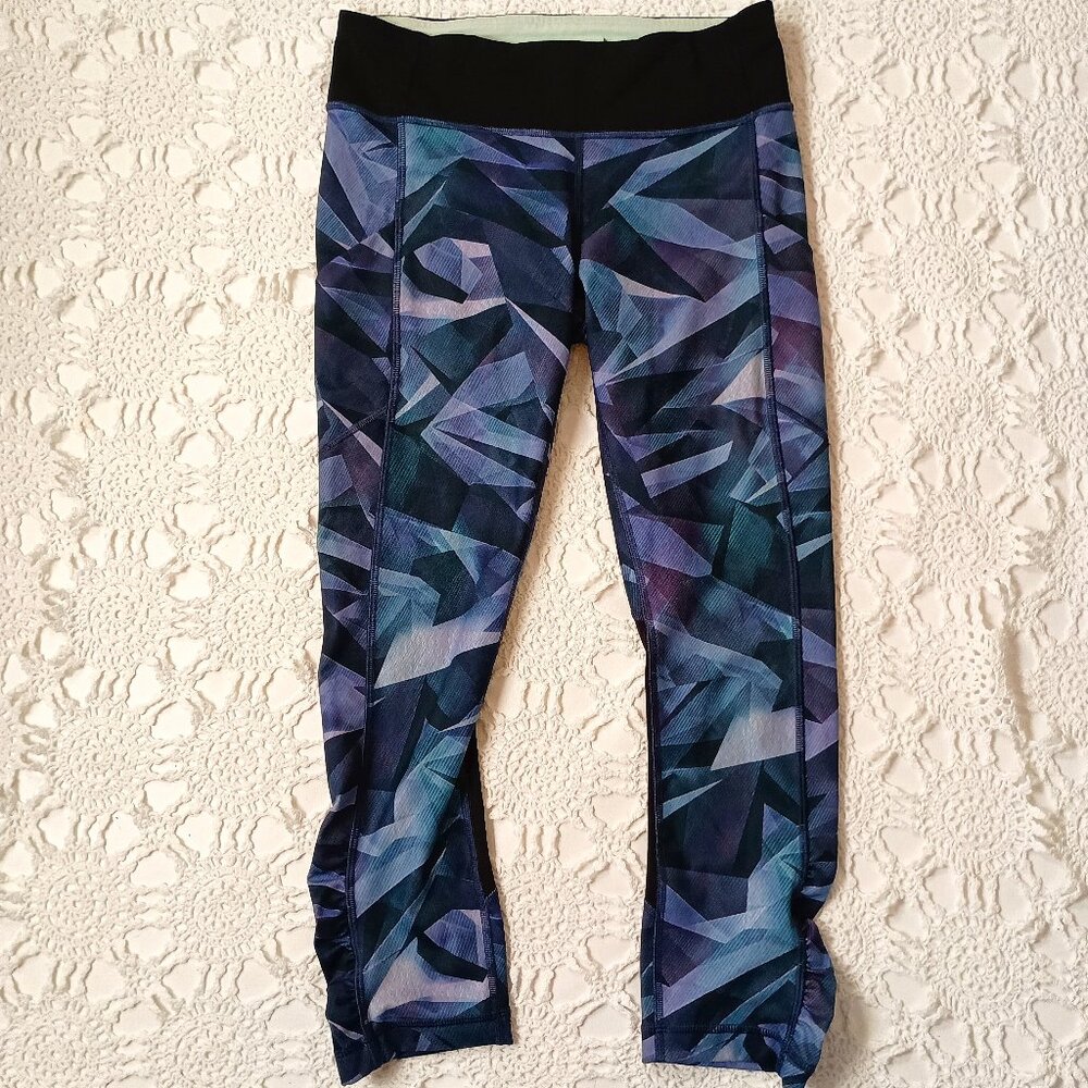 Lululemon Crop Leggings Blue Purple Black Zip Cell Phone Pocket Running 6 Women